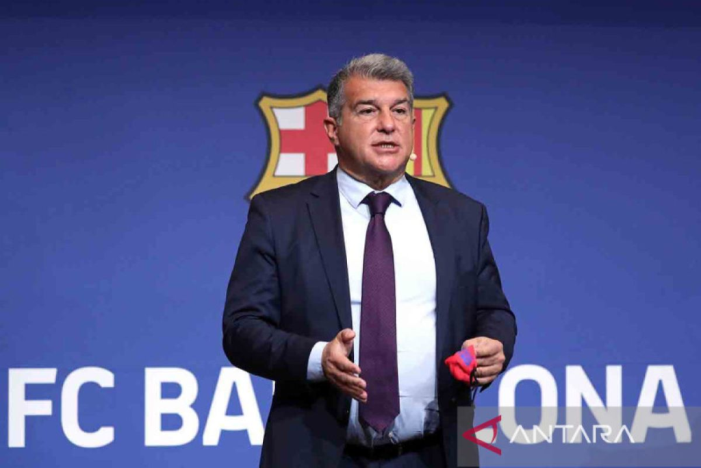 SIAPAKAH PEMILIK CLUB BARCELONA?